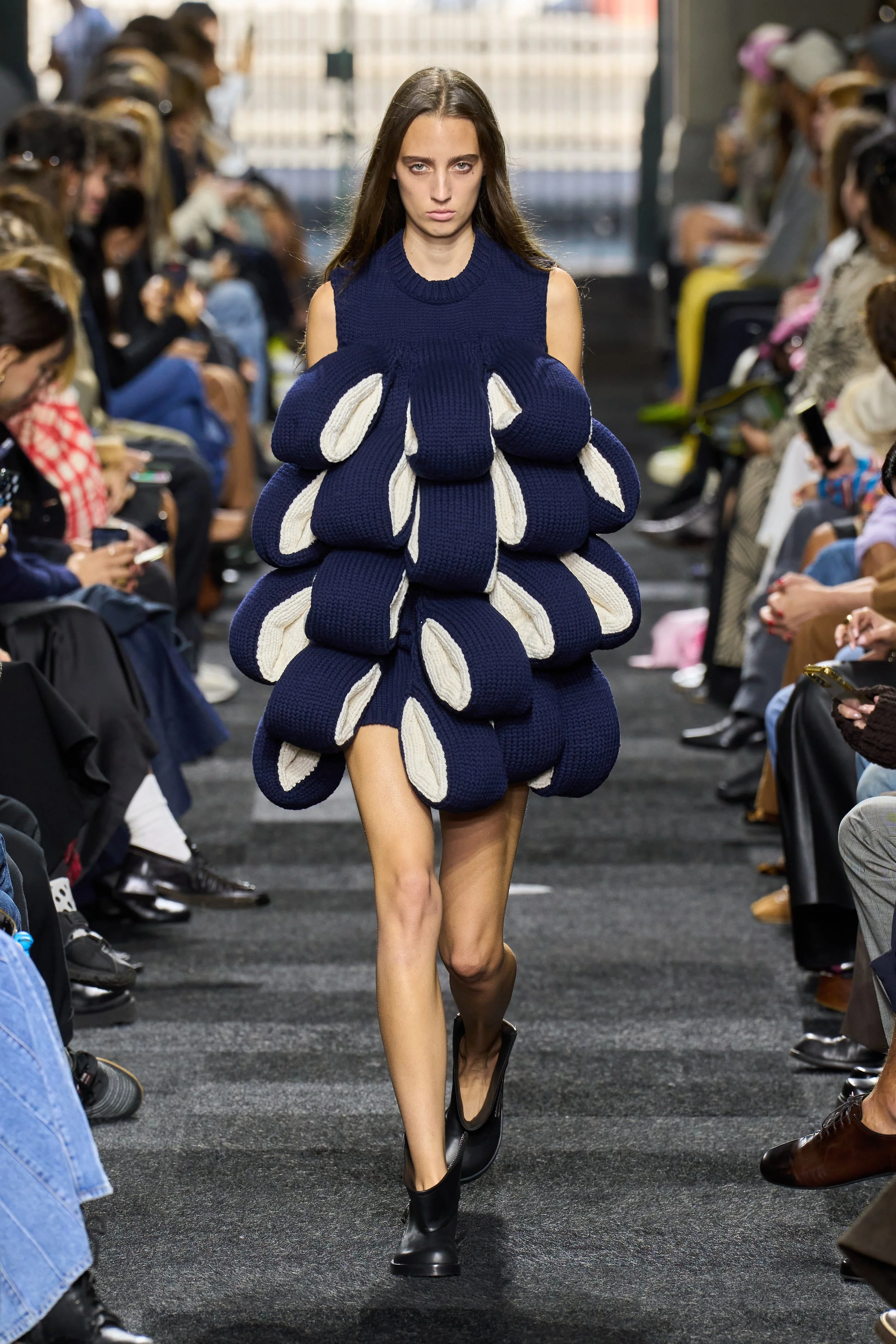 JW ANDERSON SS25 —